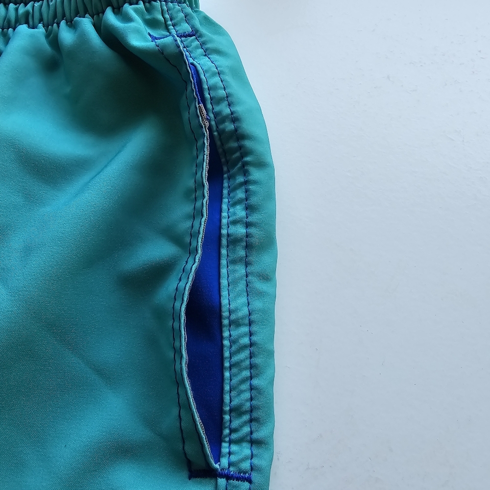 Chubbies Mens swim trunks medium 7"  blue stripes pockets lin… - Picture 4 of 5